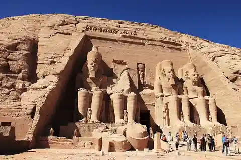 Aswan: Abu Simbel Temple & Nubian Village Private Day Tour