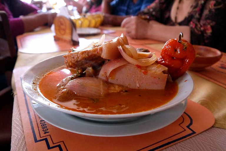 Arequipa: Food and City Tour with a Local Guide