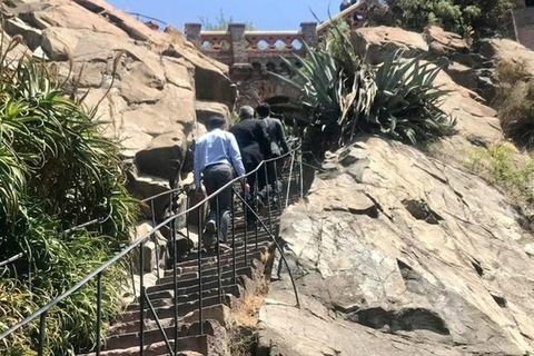 Visite à pied comme un habitant de la ville de SantiagoVisite à pied de la ville de Santiago