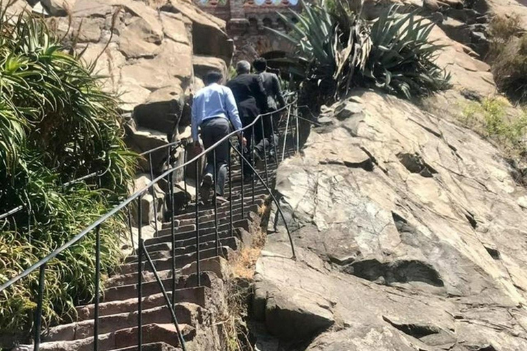 Visite à pied comme un habitant de la ville de SantiagoVisite à pied de la ville de Santiago