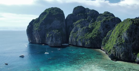 Krabi: Phi Phi and 4 Islands with Snorkeling by Speed Boat