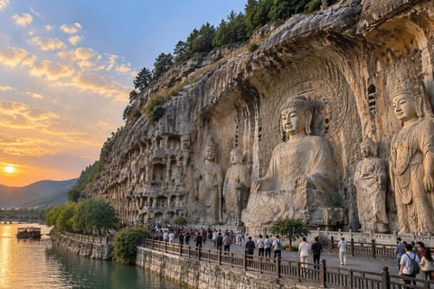 From Beijing: Luoyang Longmen Grottoes Day Trip by Train