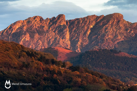 San Sebastián: Guided Hiking Tour with Car Transfer