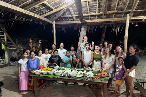 El Nido, Sibaltan: cena familiar, hoguera y karaoke.El Nido, Sibaltan: Cena familiar, hoguera y karaoke