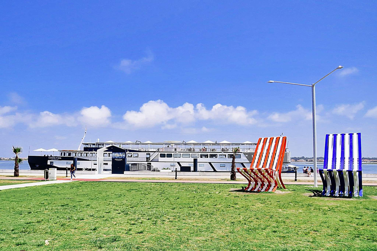 Lisbon to Porto with Óbidos-Nazaré-Fátima-Coimbra-Aveiro 3 STOPS