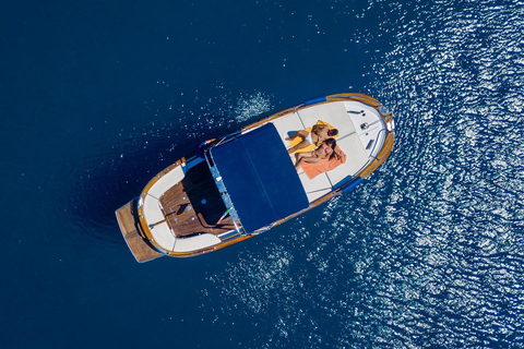 Island of Ischia: private full day boat tour on Aprea 7,5m O