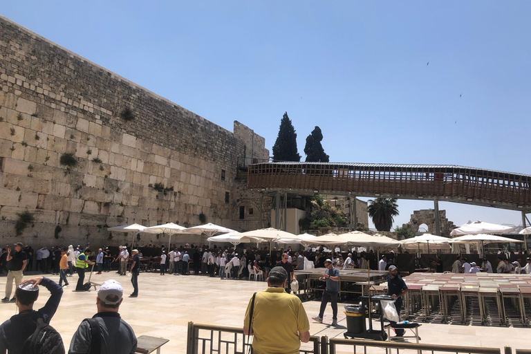 The Walls of Jerusalem Throughout the Ages Tour