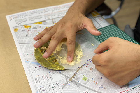 Experiencia artística con pan de oro en Tokio