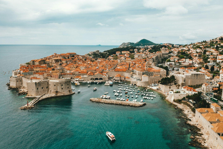 Hvar: Catamaran Journey Between Hvar and Dubrovnik Dubrovnik → Hvar (One Way)