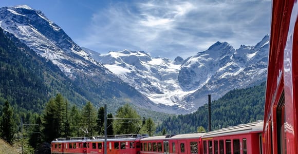 Munich: Premium Neuschwanstein Small-Group Tour by Train