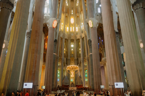 Barcelona: Park Güell, Sagrada Familia, Cable Car & More