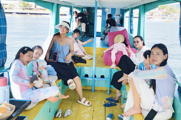 Labuan Bajo: Mirror Cave, Snorkeling & Sunset Cruise Tour Private Charter Boat Trip