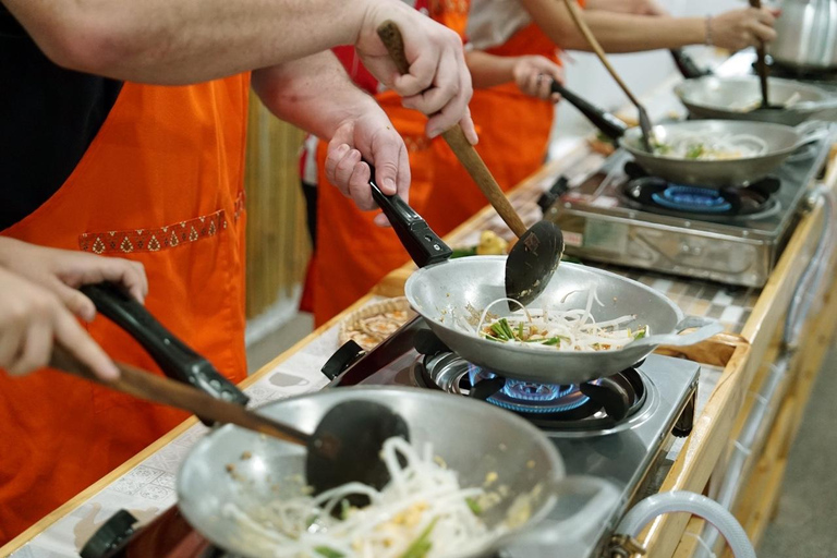 Bangkok: Mango Cooking School Thai Cooking Class Afternoon Class