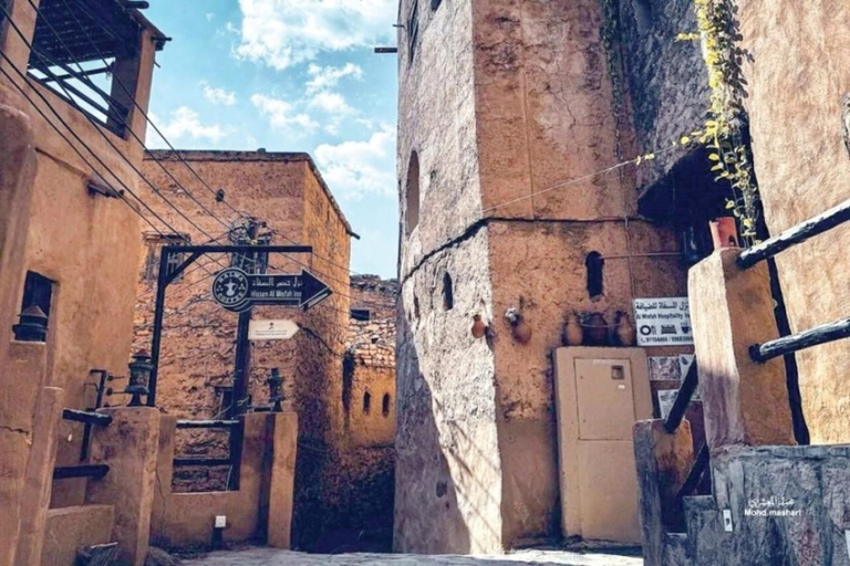 Muscat: Nizwa Fort and Old Al Hamra Village Full-Day Tour