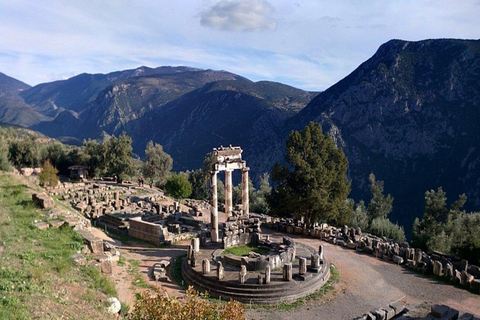 Delphi:Oracle & Ancient Wonders Private Day Tour from Athens