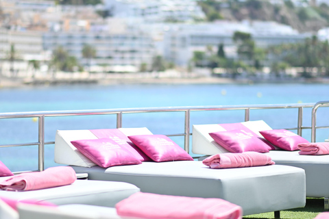 Exclusive experience: Premium catamaran from Ibiza to Formentera