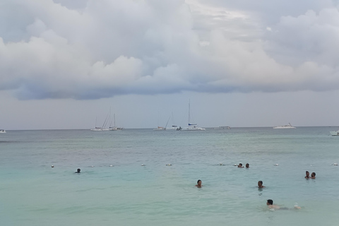 Santo Domingo: Private Bayahibe Blue Escape Santo Domingo: Private Blue Escape to Bayahibe