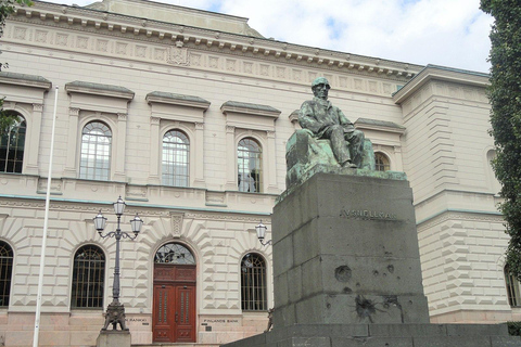Helsinki: Small-Group Walking Tour with a Historian