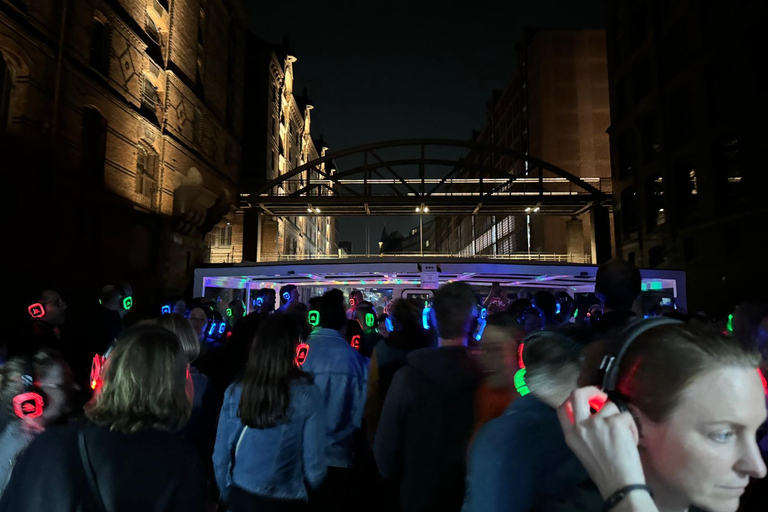 Hamburg: Silent discoparty ombord för att fira Hamburgs hamns 836:e födelsedag