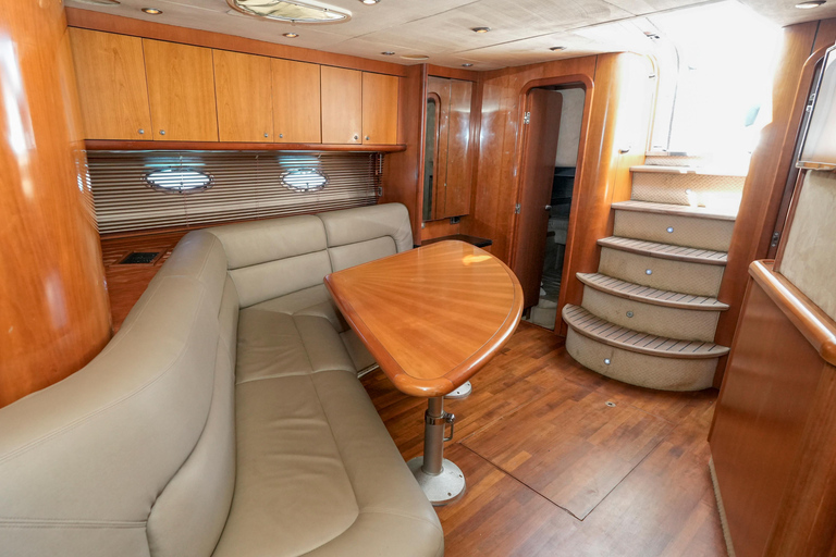 Cancun: Noleggio di uno yacht di 52 piedi* Cancun: Noleggio di uno yacht di 52 piedi