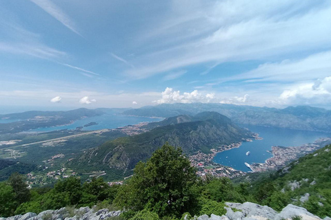 Tour guiado en bicicleta de montaña por la bahía de Kotor