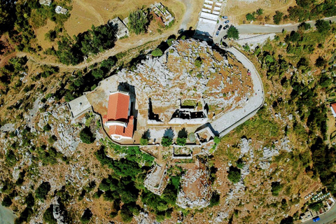 De Tirana : Église du Sauveur, prison de Spac et dégustation de vin