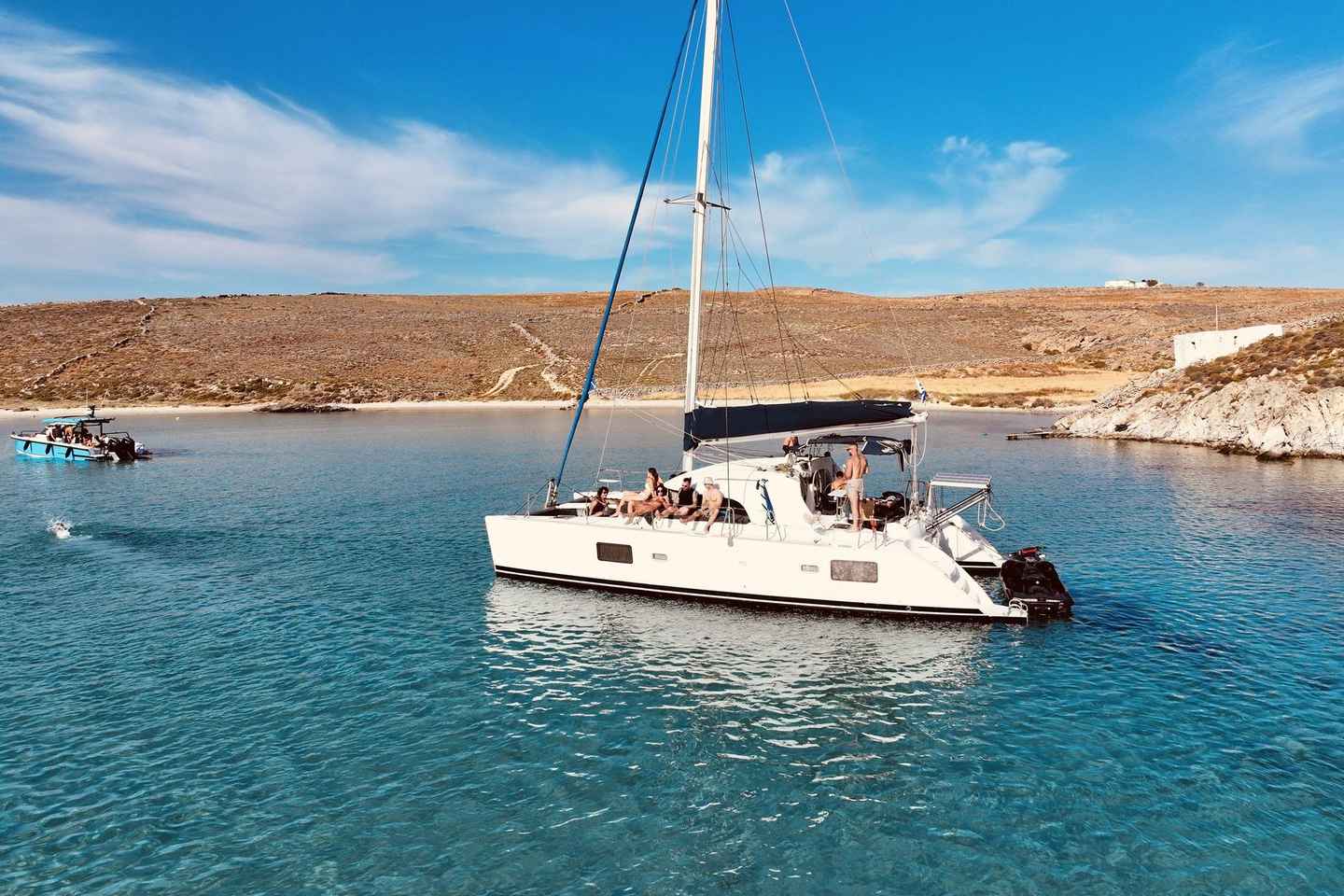 Crociera in Catamarano Mykonos-Delos con Pranzo e SUP