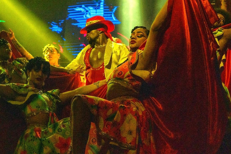 Cali: Salsa Show, Dinner & Local Party Experience