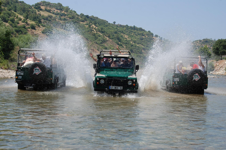 Antalya: Safari de buggy e aventura de jipe com almoço