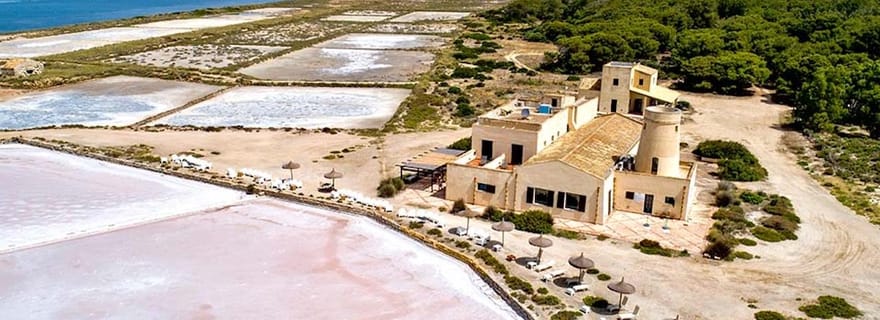 Marsala : Le bien-être dans les poêles à sel rose avec le dîner