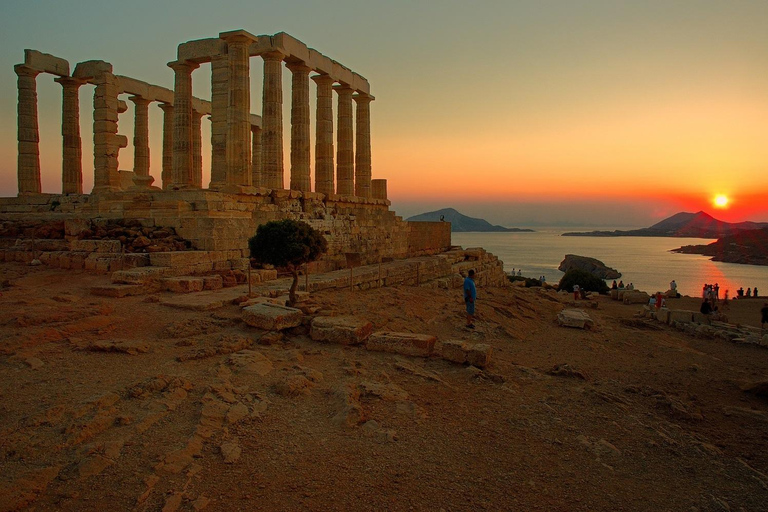 Athens Pass: Acropolis, Top Attractions, Unlimited Transport Basic - 2 Attractions & 1-Day Unlimited Metro Athens Ticket