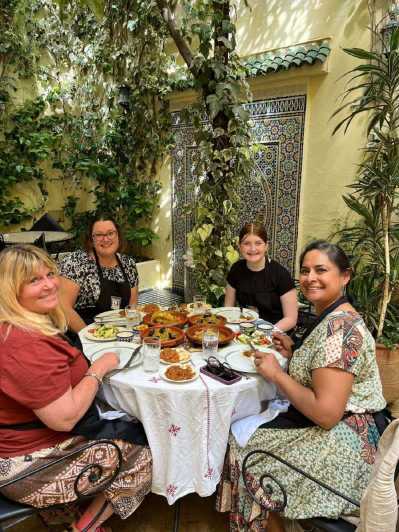 Fez: Clase de Cocina Auténtica y Visita a la Medina Vieja
