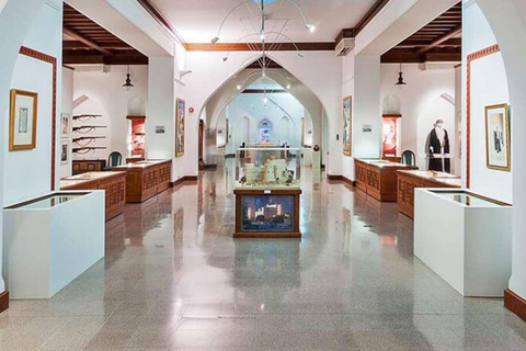 Muscat: Bait Al Zubair Museum Tour with Meal & Guide
