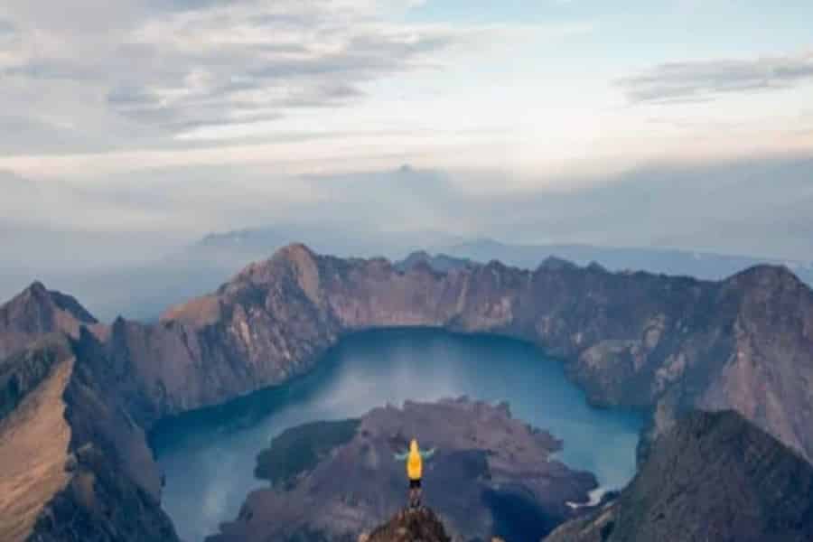 Mount Rinjani: 3-tägiger Trek zu Gipfel, See und heißer Quelle. Foto: GetYourGuide