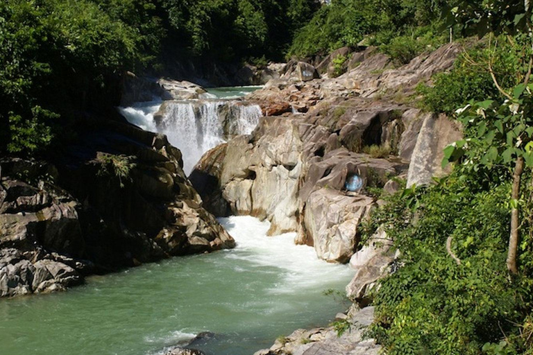 Hue&amp;HoiAn :Enkele reis Jeep Tour met Sightseeingtour via Hai Van PassHue &amp; Hoi An: Jeep Tour met sightseeingtour via Hai Van Pas