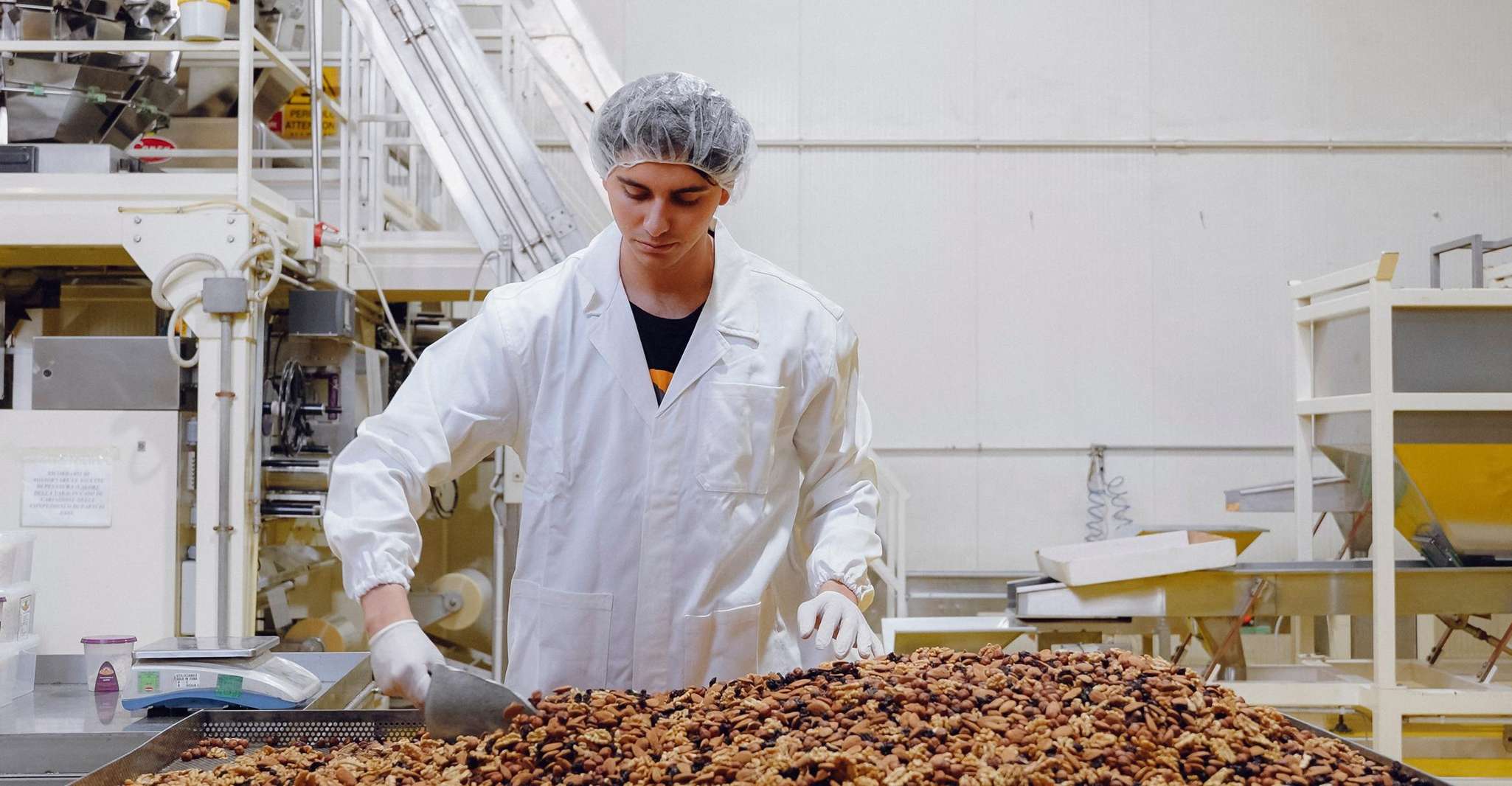 Dried Fruits, Stories & Taste: Agnellini Factory Tour in Franciacorta