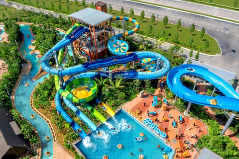 Selangor: SplashMania Waterpark at Gamuda Cove Entry Ticket