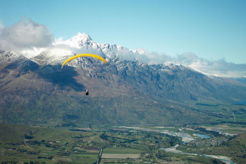 Queenstown: Tandem Paraglide - Winter - Coronet Peak 5400ft