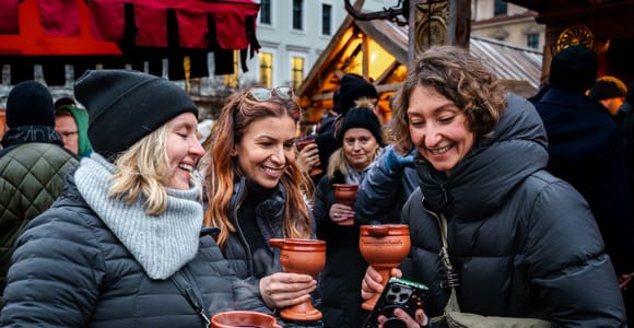 Munich: Christmas Markets Food & Drink Tour