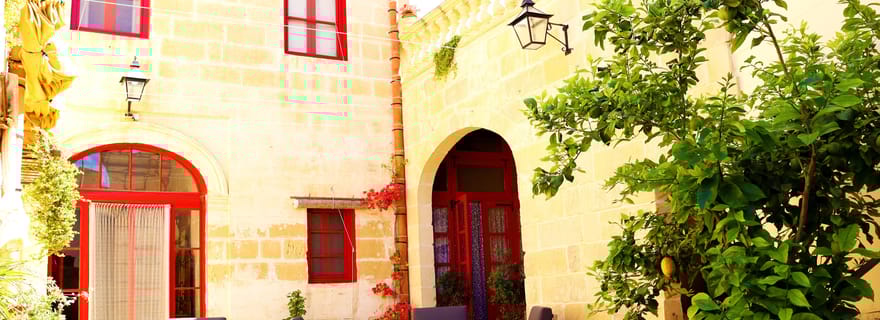 Gozo : Petit-déjeuner traditionnel et local dans un bâtiment historique