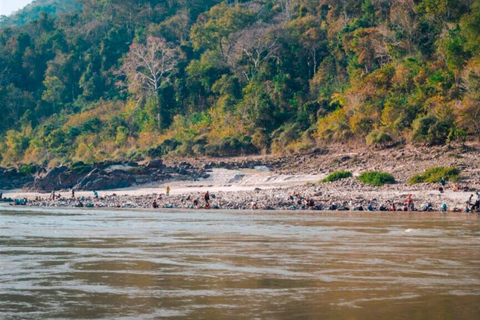 Depuis Luang Prabang : Bateau lent vers Huay Xai 2 jours, 1 nuit