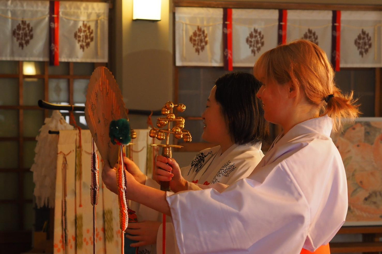 Hiroshima: Experiencia en el Santuario de Waseda Miko y Kannushi