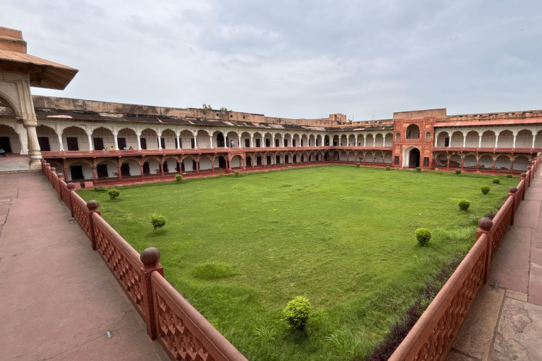 Delhi: Taj Mahal, Agra Fort, and Fatehpur Sikri Day Trip