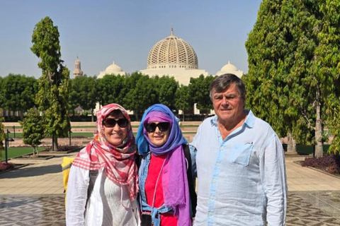 Muscat: City Highlights Tour with Grand Mosque & Souq Shared