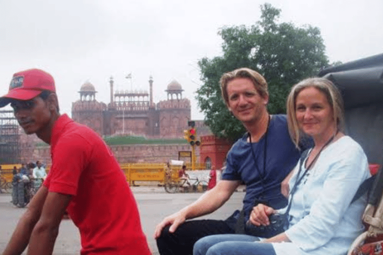 DELHI: Visita guiada particular a Nova e Velha Délhi com entradasSomente serviço de guia de turismo