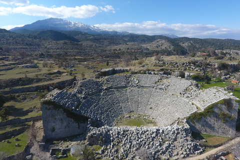 Side: wycieczka 1-dniowa do kanionu Orła z Adlerem i lunchemWycieczka do Kanionu Orła i spływ raftingowy z obiadem i odbiorem z hotelu