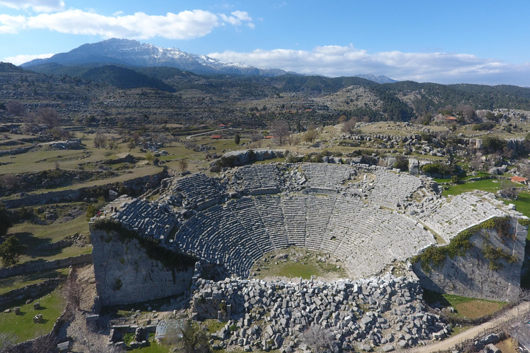 Side: wycieczka 1-dniowa do kanionu Orła z Adlerem i lunchemWycieczka do Kanionu Orła i spływ raftingowy z obiadem i odbiorem z hotelu