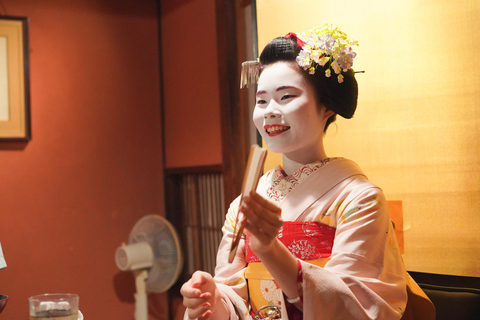 Jantar com Maiko em um restaurante tradicional de Kyoto