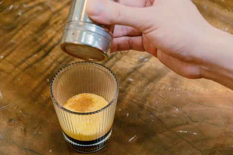 One Hour in Hanoi: Vietnamese Coffee-Making Class Private Option