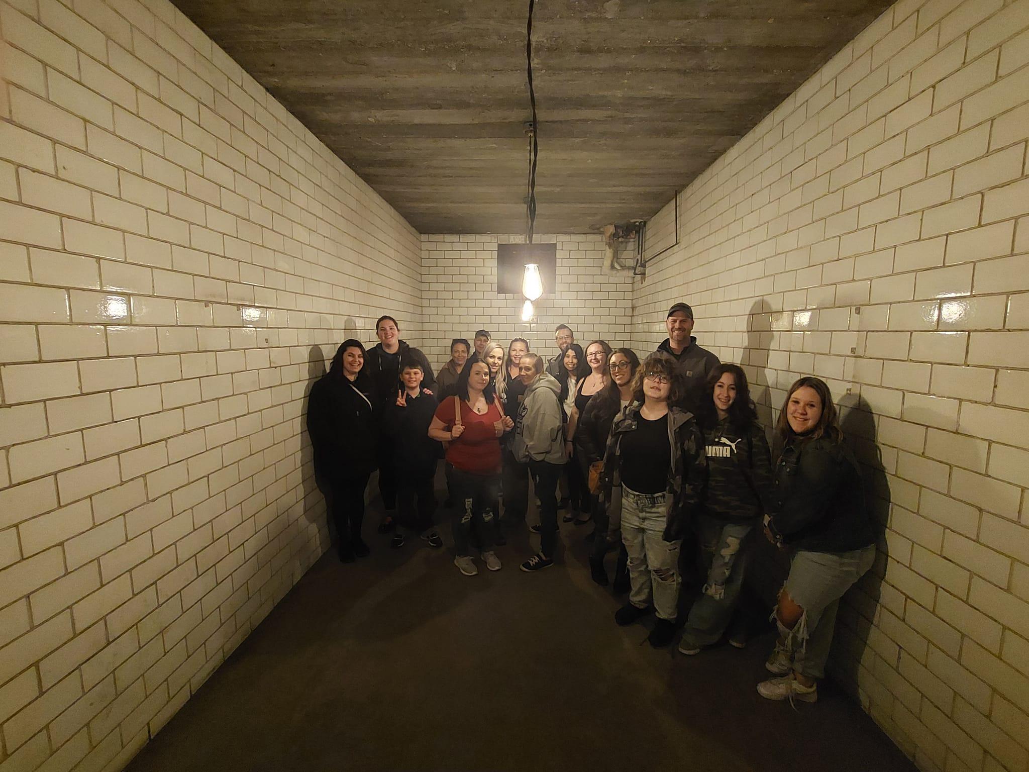 Paranormale Tour durch die gespenstische Lemp Brewery Bottle Works